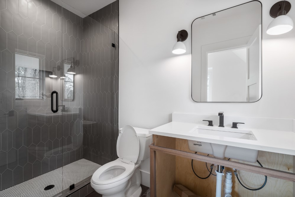 3302 Finistere Court