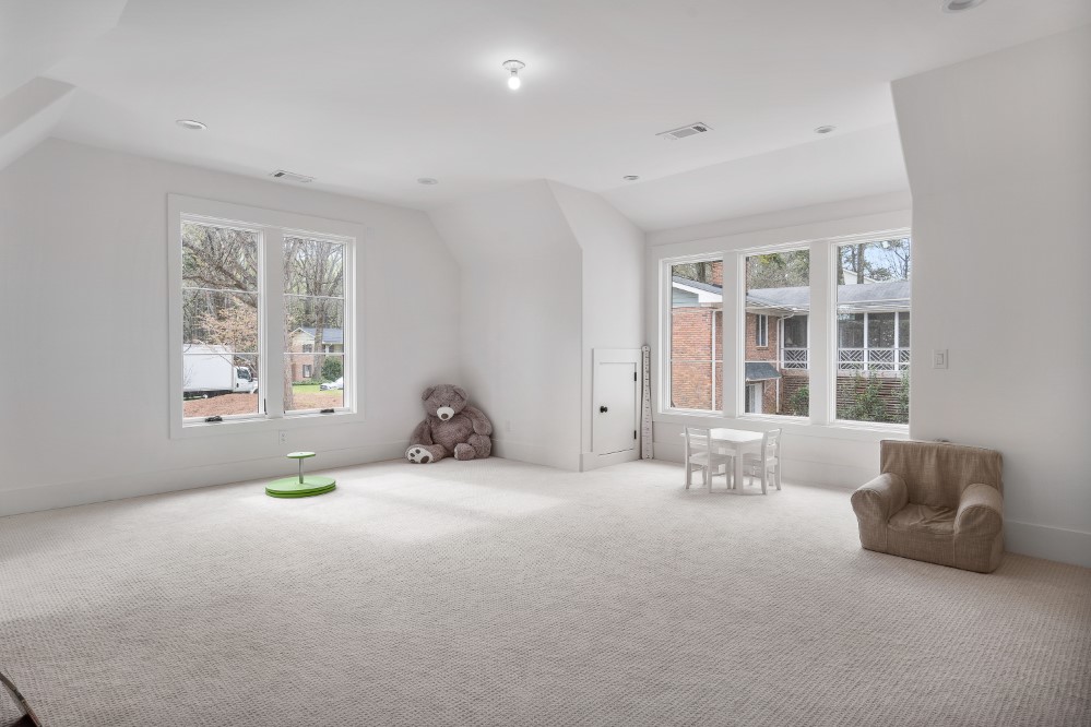 3302 Finistere Court