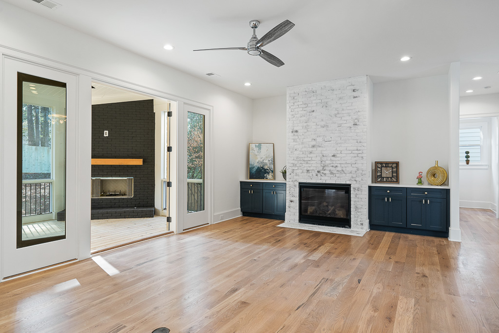 3673 Donaldson Drive
