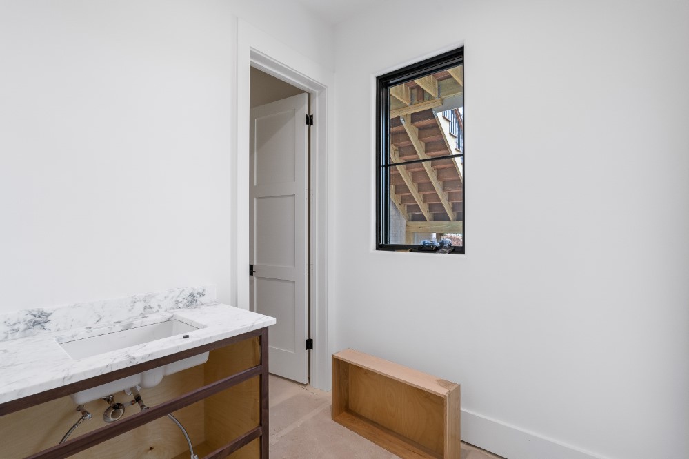 3302 Finistere Court